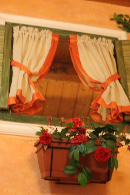 Alla Corte Dei Ventimiglia Montelepre ภายนอก รูปภาพ