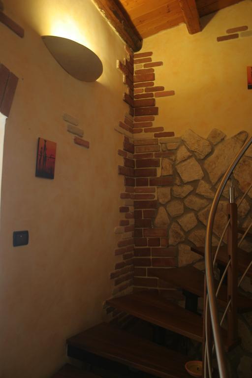 Alla Corte Dei Ventimiglia Montelepre ภายนอก รูปภาพ
